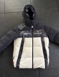期間限定4/20迄MONCLERモンクレールのサムネイル