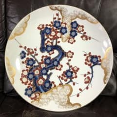 秀峰 輪花 大皿34cm 金彩 有田焼 Amazon.co.jp: 《有田焼秀峰窯》手書き色絵金彩 桜満開 花模様 金彩