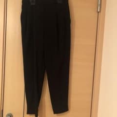 テーパードパンツ ユニクロのサムネイル