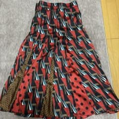 ZARA WOMAN 幾何学模様 プリーツスカート XSのサムネイル