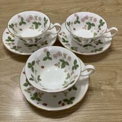 ウェッジウッド ワイルドストロベリー ティーカップ 3客セットのサムネイル