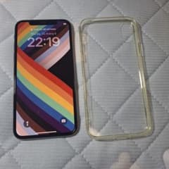 iPhone XS 64GB SIMフリーバッテリー82%のサムネイル