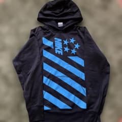 NIKE THERMA-FIT パーカー Sサイズのサムネイル
