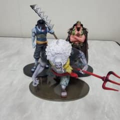 ワンピースフィギュア　魚人海賊団　3体セットのサムネイル