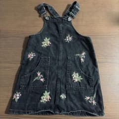 花柄刺繍 デニムジャンバースカート　ZARA 116センチのサムネイル