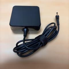 電源アダプター 充電器 本体 ブラックのサムネイル