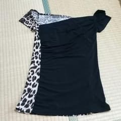 ヒョウ柄　切り返し　Tシャツのサムネイル