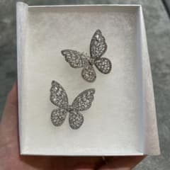 ANNAN WEDDING バタフライ ピアスのサムネイル