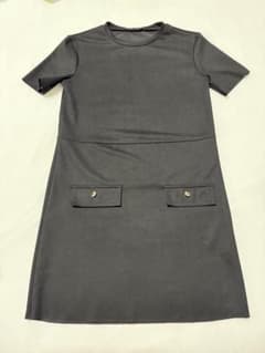 【美品】ブラック ミニワンピース 半袖 ZARAのサムネイル