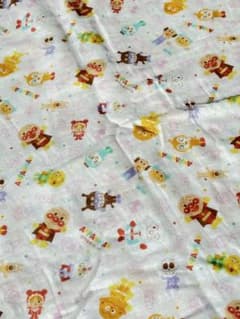 アンパンマン柄　ガーゼ布　205×107cmのサムネイル