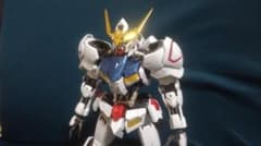 金属関節 MG ガンダムバルバトス チタニウムフィニッシュ 組立済のサムネイル