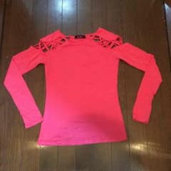 肩開き トップス pinkのサムネイル