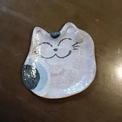 猫形のお皿☆陶器のサムネイル
