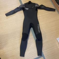 ONeill ブラック セミドライスーツ5/3mm 1Rのみ使用 ONeill ブラック セミドライスーツ5/3mm 1Rのみ使用 - メルカリ