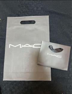マックショッパー（右）のサムネイル