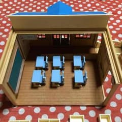 シルバニアファミリー シルバニア森の学校のサムネイル