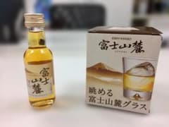 超希少！終売国産ウイスキー富士山麓ミニチュアボトル正規品10本セット！ GW大セール！富士山麓ミニチュアボトルと特製富士山麓グラスセット
