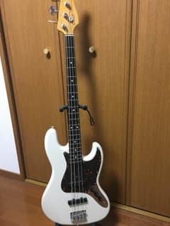 CoolGベースギターのサムネイル