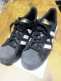 adidas スーパースターのサムネイル