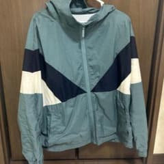 キッズナイロンジャケット フード付き 配色デザインのサムネイル