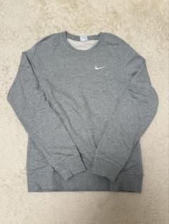 Nike トレーナーのサムネイル