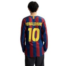 バルセロナ2005/06 復刻ユニフォーム 長袖 ロナウジーニョL - メルカリ