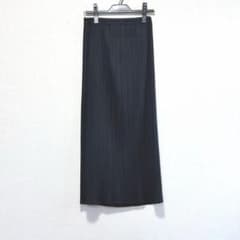 美品】♦️PLEATS PLEASE ネイビープリーツロングスカート - メルカリ