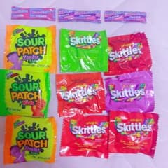 Skittles スキットルズ  海外お菓子のサムネイル