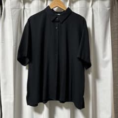 【美品】UNIQLO 半袖シャツ ブラック Lサイズのサムネイル