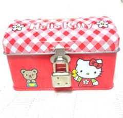 Hello Kitty 鍵付きボックス 新品 Hello Kitty ハローキティ 鍵付き 貯金箱 缶ケース キティ