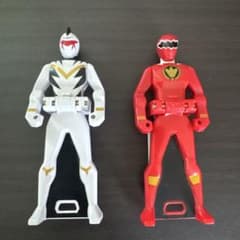 レンジャーキー 2種セット 爆竜戦隊アバレンジャー　海賊戦隊ゴーカイジャーのサムネイル