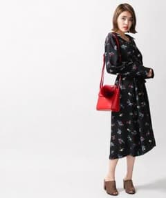WEGO ウィゴー 花柄 ガウン シャツ ワンピースのサムネイル