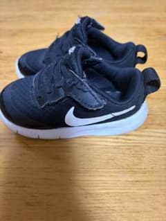 NIKE キッズ スニーカー ブラック ベルクロのサムネイル