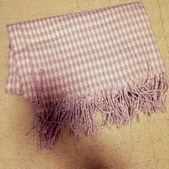 ピンク 千鳥柄 マフラーのサムネイル