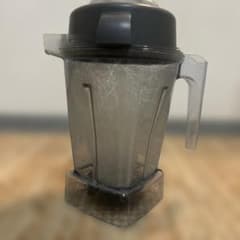 ヴァイタミックス　コンテナ　VITAMIX 使用短期間　ヨドバシ購入 ヴァイタミックス コンテナ VITAMIX 使用短期間 ヨドバシ購入 - メルカリ
