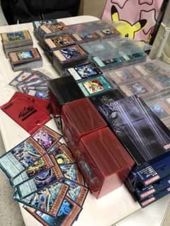 遊戯王 引退セット 2000枚以上！スーレア以上100枚超！のサムネイル