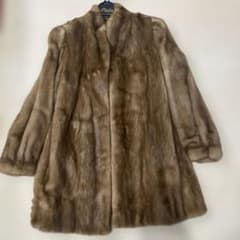 SAN MARCO毛皮コートブラウンベージュmix 11号ミンク¥700,000 SAN MARCO毛皮コートブラウンベージュmix 11号ミンク¥700,000 - メルカリ