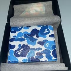 A BATHING APE 青色迷彩 二つ折り財布 - メルカリ