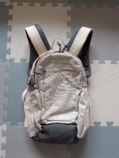 【新品未使用】Columbia バックパック ベージュのサムネイル
