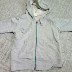 ぽんた様専用　子供服　パーカーのサムネイル