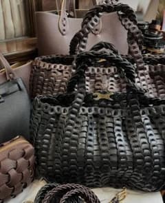 未使用】イルミーチョ BOHO バッグ バック バケッタレザー 黒 ブラック