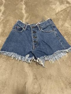 デニム ショートパンツ フリンジ ボタンフライのサムネイル