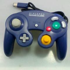 ゲームキューブ　コントローラー　紺　クリアのサムネイル