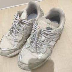 New Balance M2002R 23.5cm