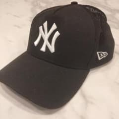 NEWERA　メッシュキャップ　クロ　ニューヨークヤンキーのサムネイル