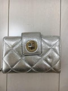 Kate spade new york のお財布のサムネイル
