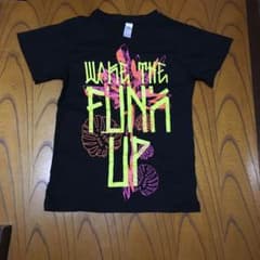 ズンバ  Tシャツのサムネイル