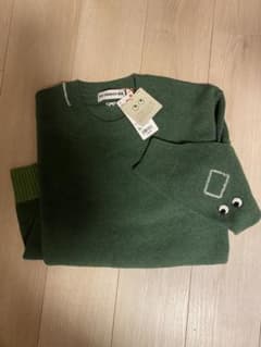 UNIQLO x ANYA HINDMARCHプレミアムラムクルーネックセーターのサムネイル