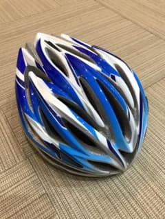 モストロ　ヘルメットのサムネイル
