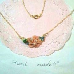 花ビジューネックレスのサムネイル